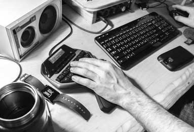 房卡必备教程“微信链接炸 金花房卡充值购买”房卡怎么购买